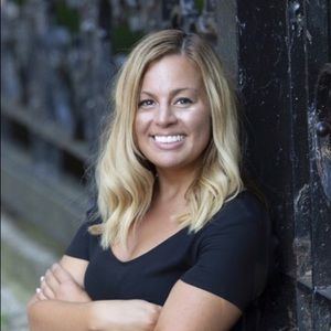 Meet your Posher, Christine